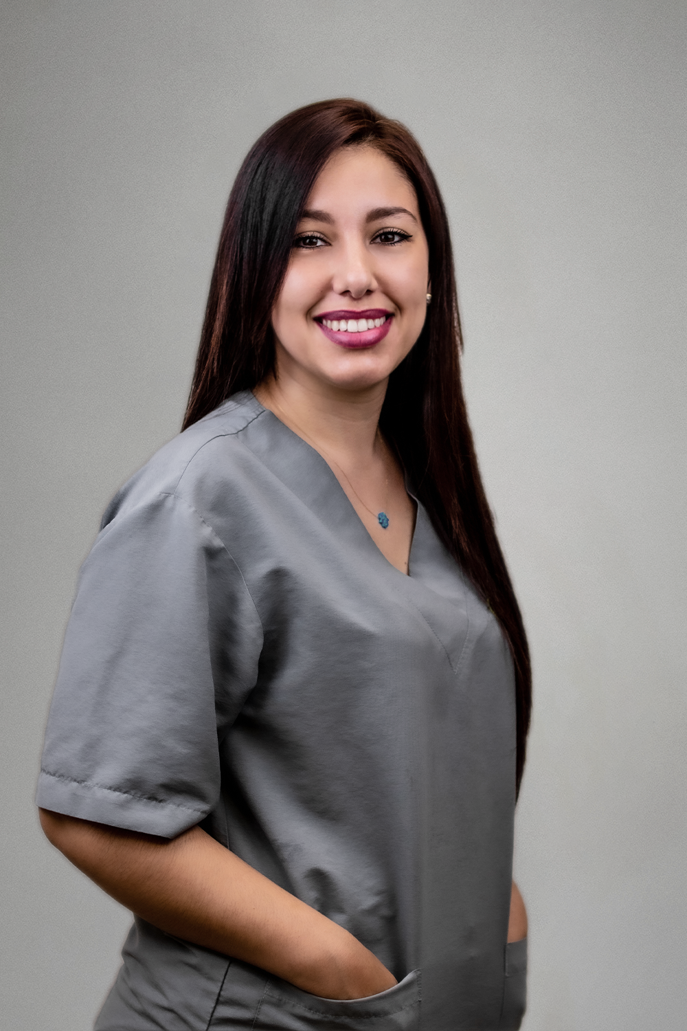 Nadia-Clínica-Dental-Romeo