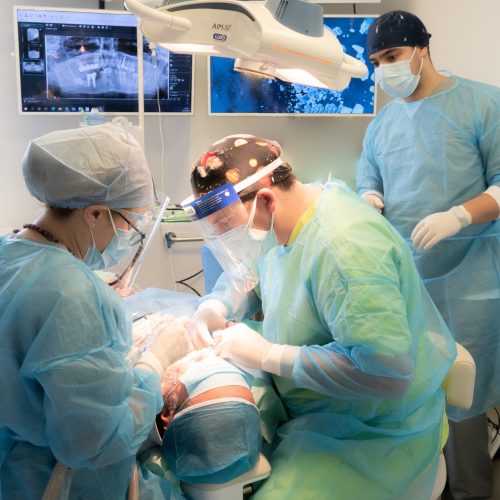 Cirugía-dental-avanzada